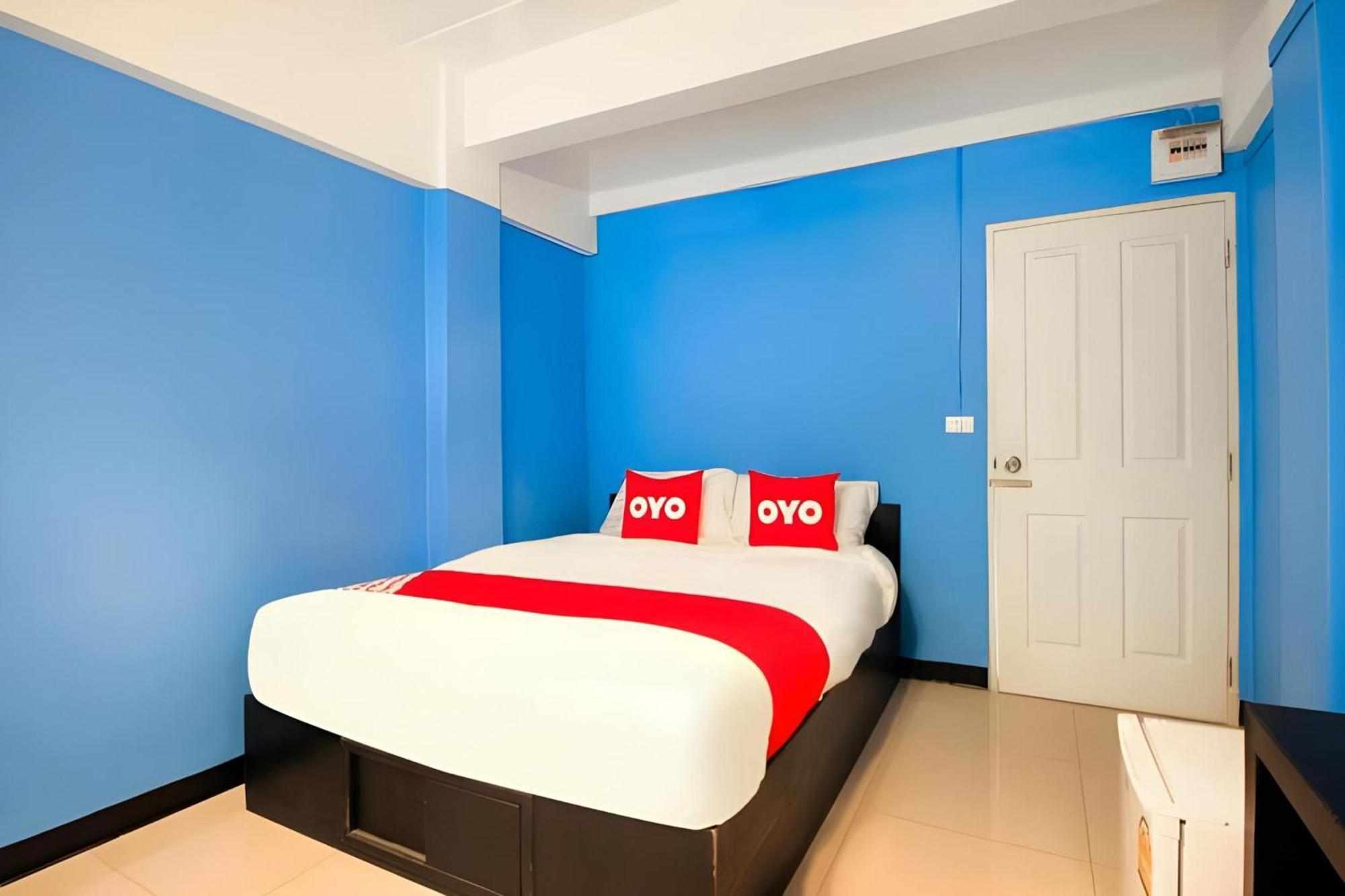 Super Oyo 427 Chill Apartment Bangkok Esterno foto
